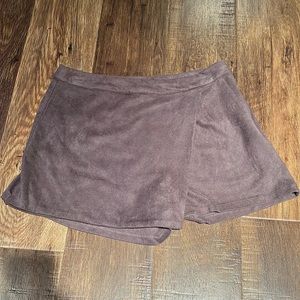 DO+BE Suede grey skirt- never worn